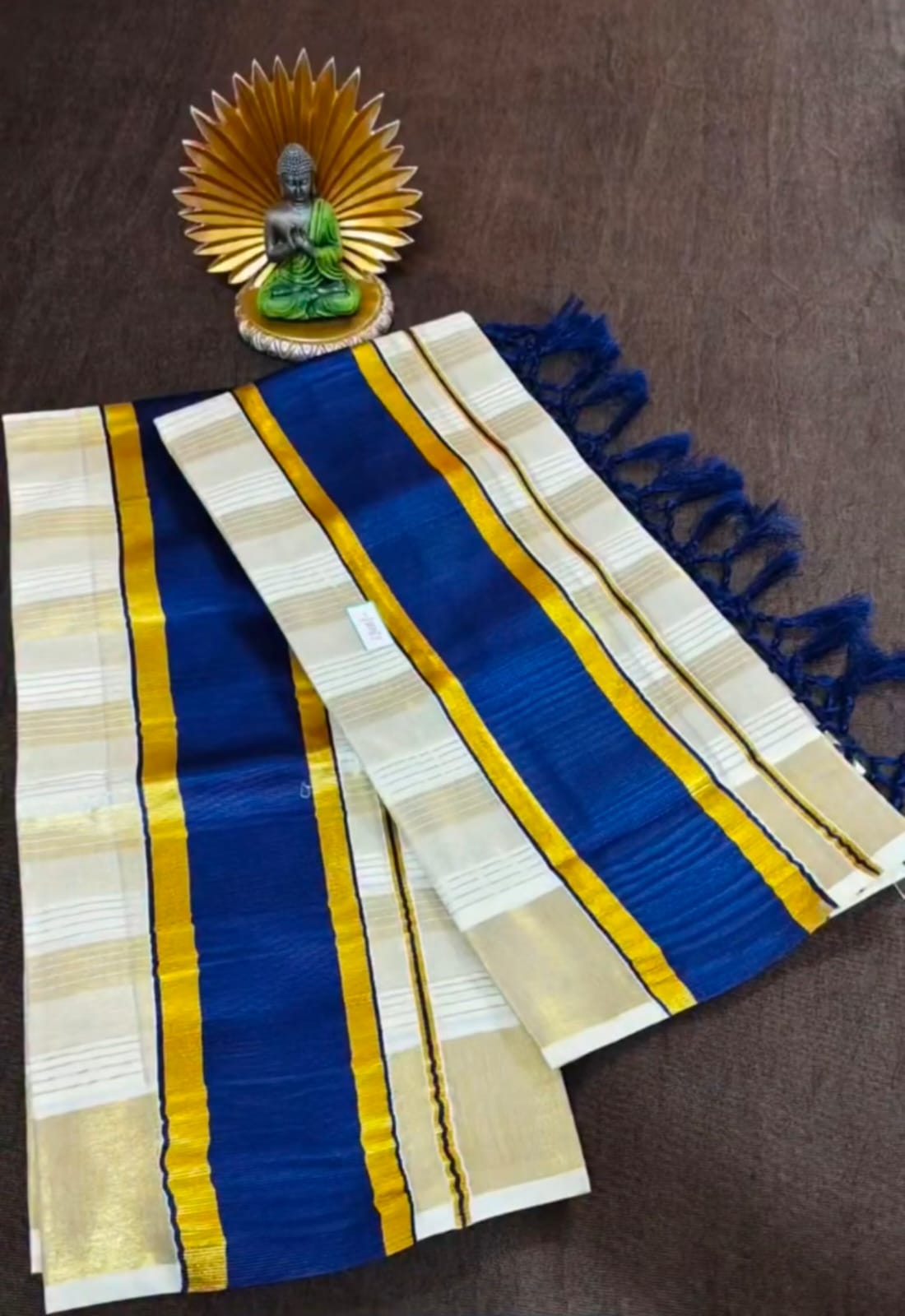 Set mundu
